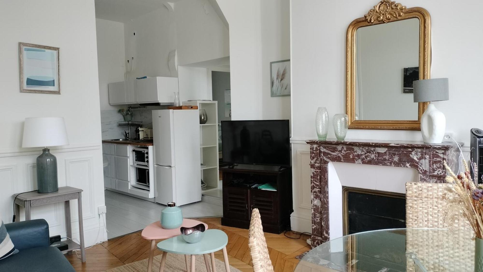 Appartement Avec Belle Vue Sur La Place Du Martroi Orléans Eksteriør bilde