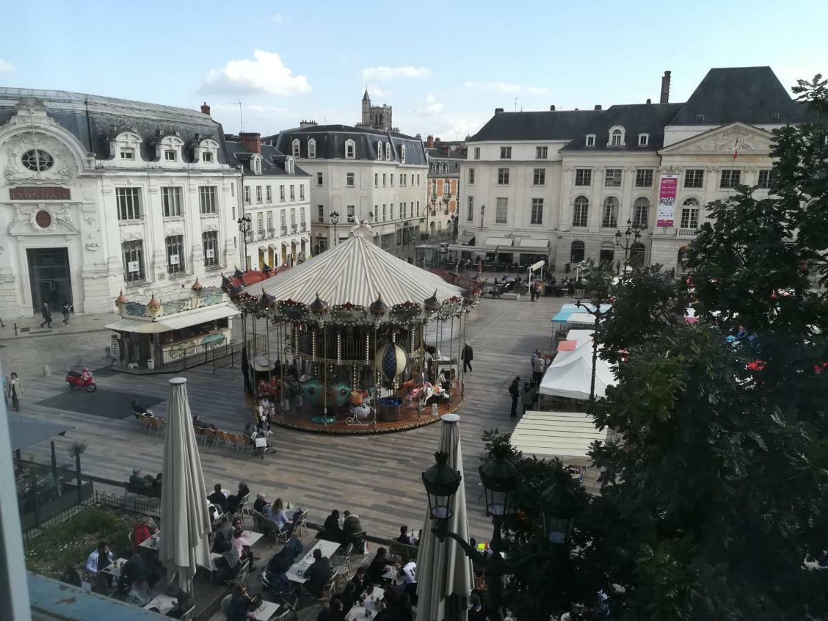 Appartement Avec Belle Vue Sur La Place Du Martroi Orléans Eksteriør bilde